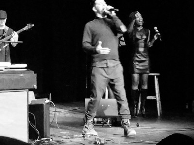 Jon-B performing - Khadia